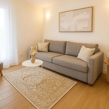 Magic Penthouse, 11p, Terrasse, Parking Apartment Chessy (Seine-et-Marne)
