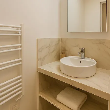 Magic Penthouse, 11p, Terrasse, Parking * Chessy (Seine-et-Marne)